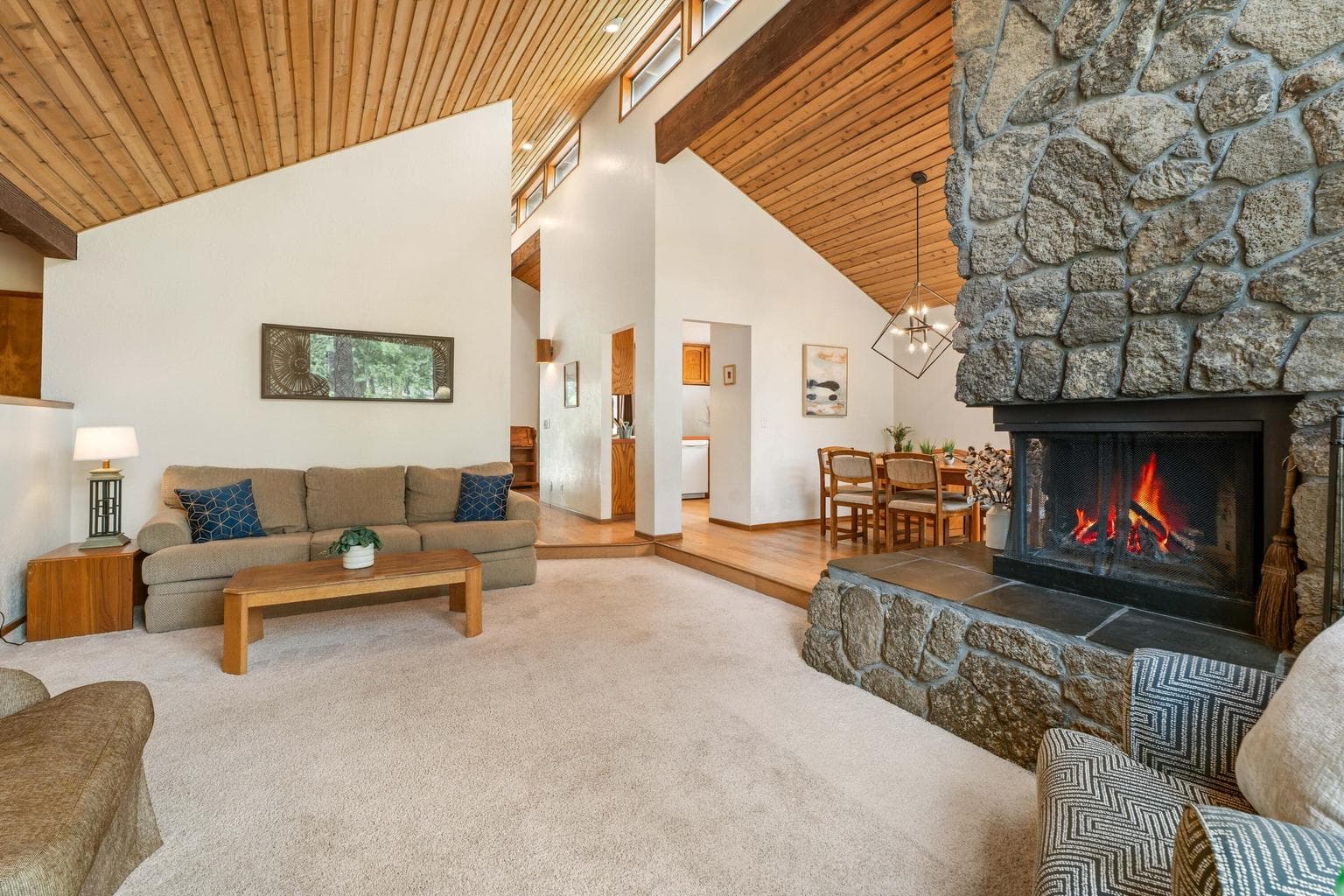 Photo of 17988 Dogwood Lane 7 of 34