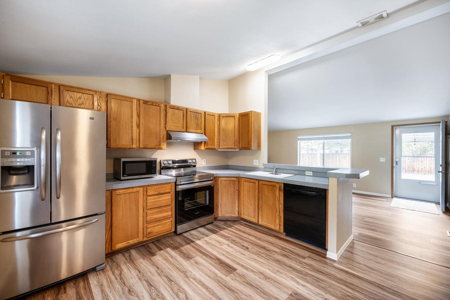 Photo of 16173 North Drive 6 of 26