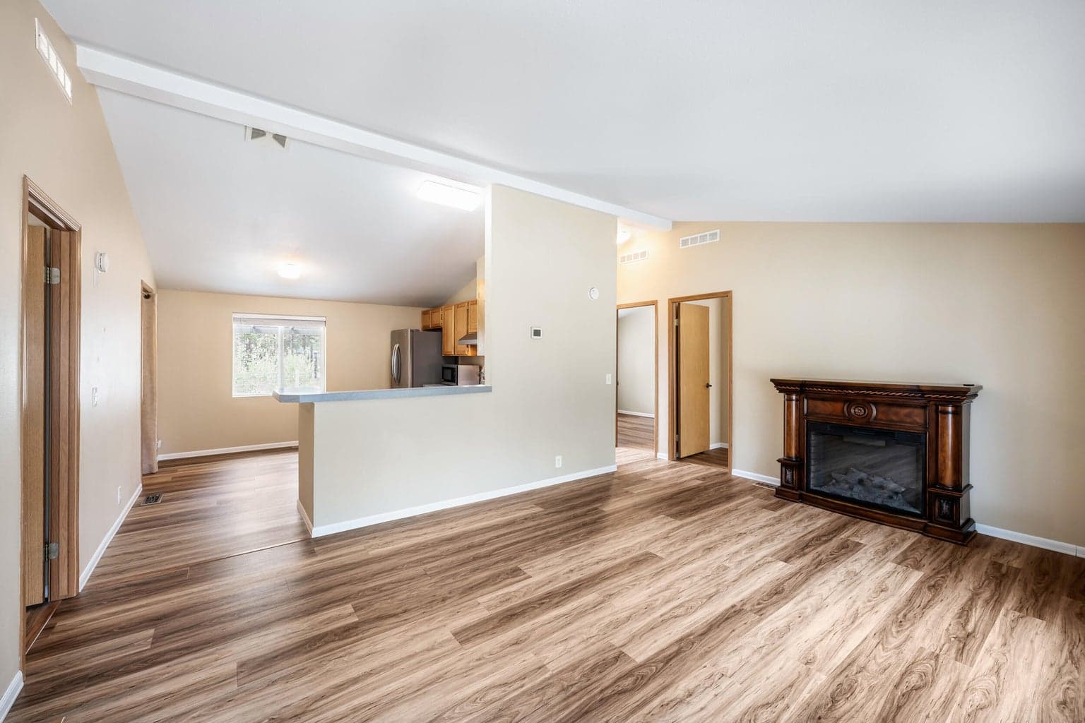 Photo of 16173 North Drive 5 of 26