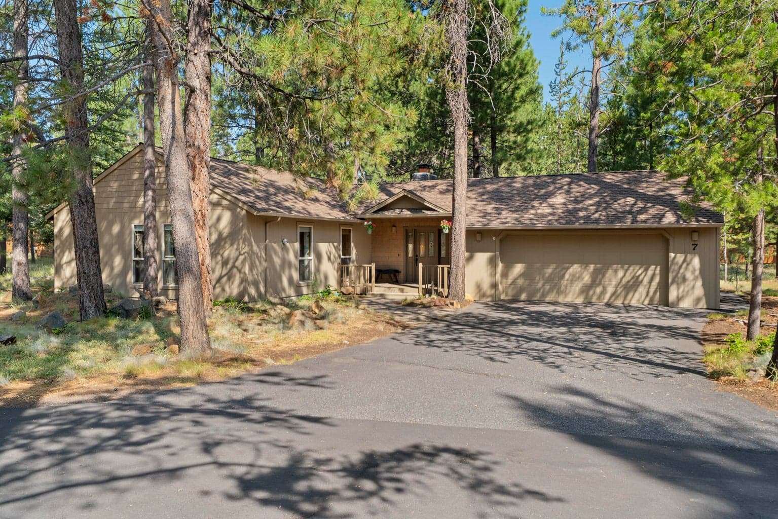 Photo of 57533 Tamarack Lane 1 of 27