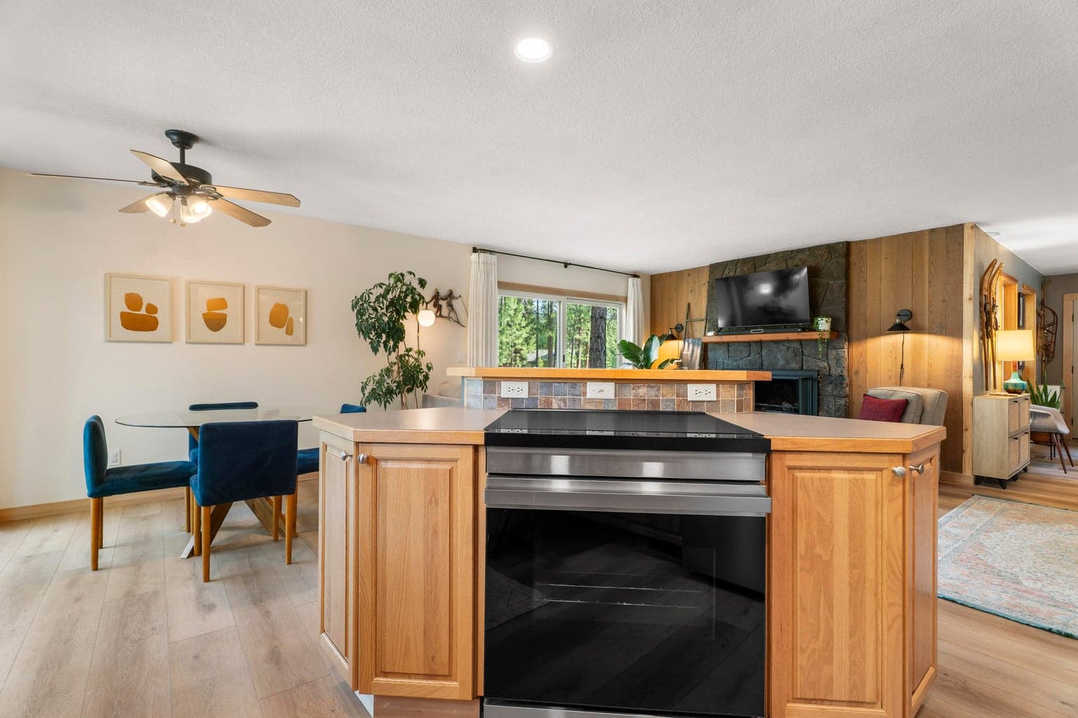 Photo of 57533 Tamarack Lane 7 of 27