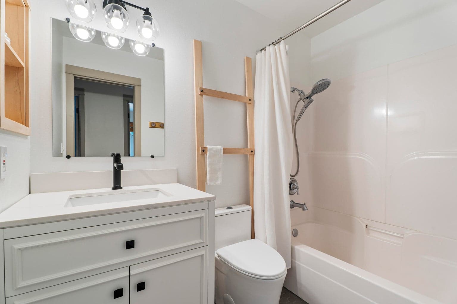 Photo of 57533 Tamarack Lane 17 of 27