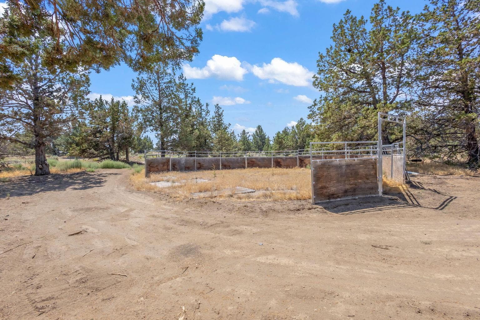 Photo of 21897 Obsidian Avenue 27 of 61