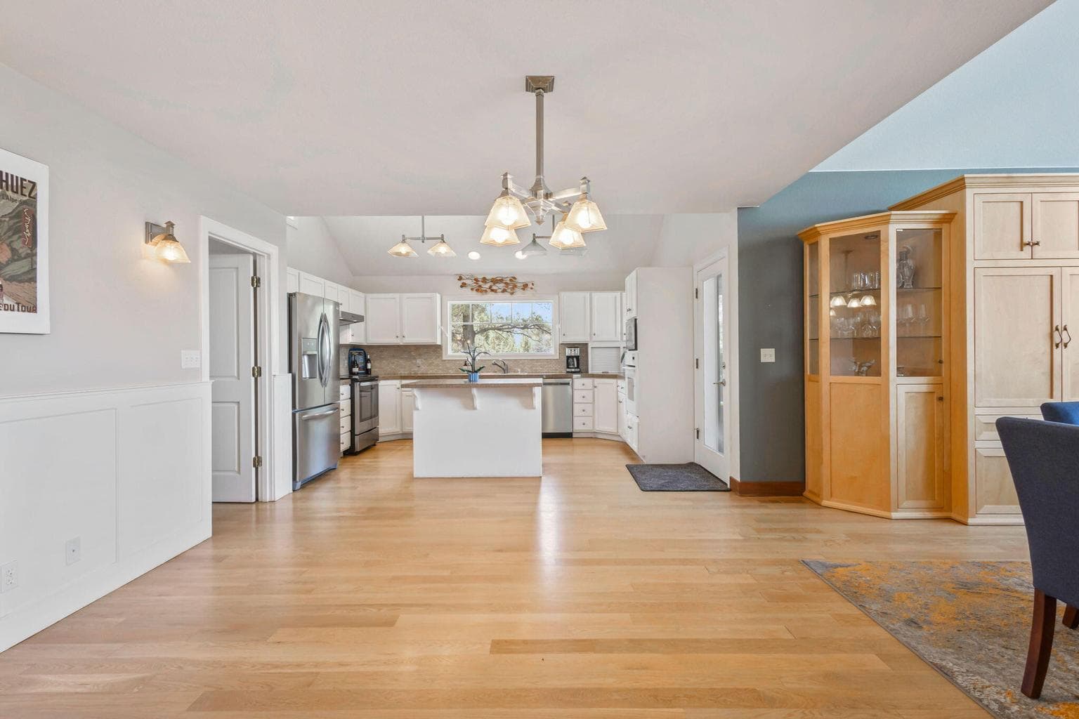 Photo of 21897 Obsidian Avenue 38 of 61