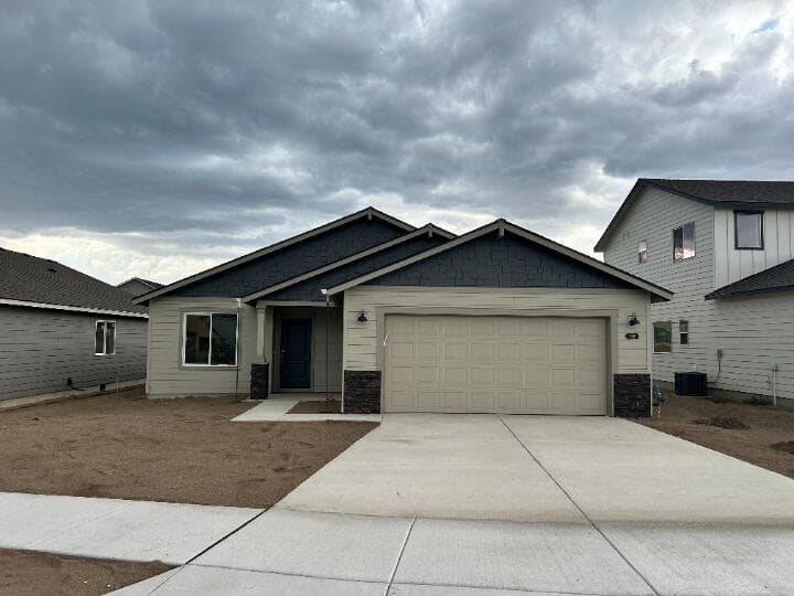 Photo of 3355 12th 2 of 22