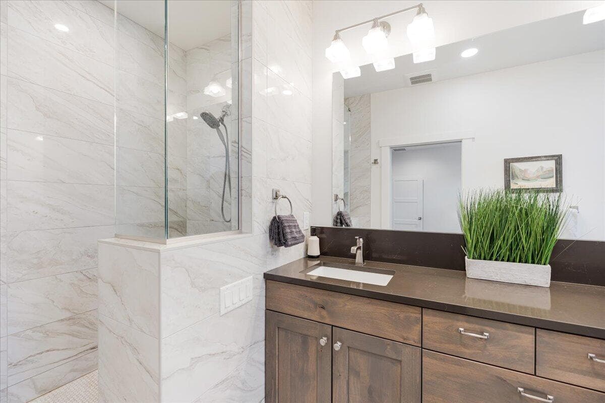 Photo of 1153 NW Mt Washington Drive 22 of 35
