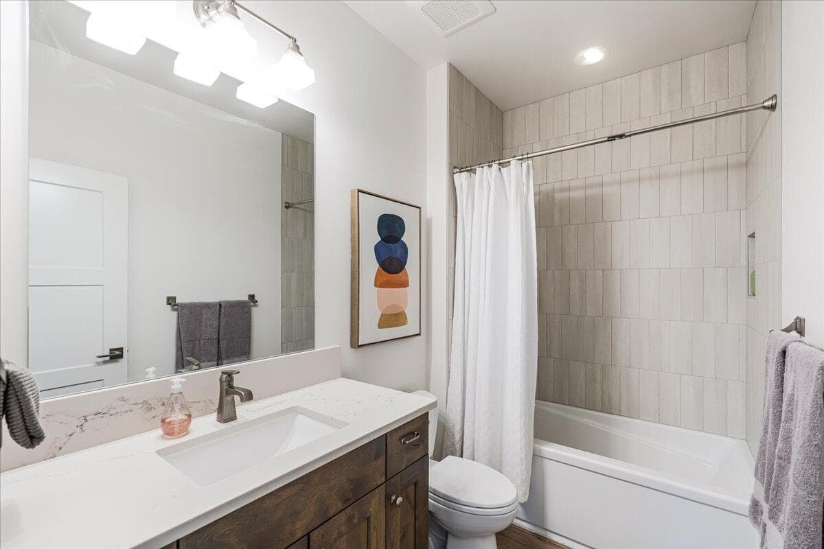 Photo of 1153 NW Mt Washington Drive 26 of 35
