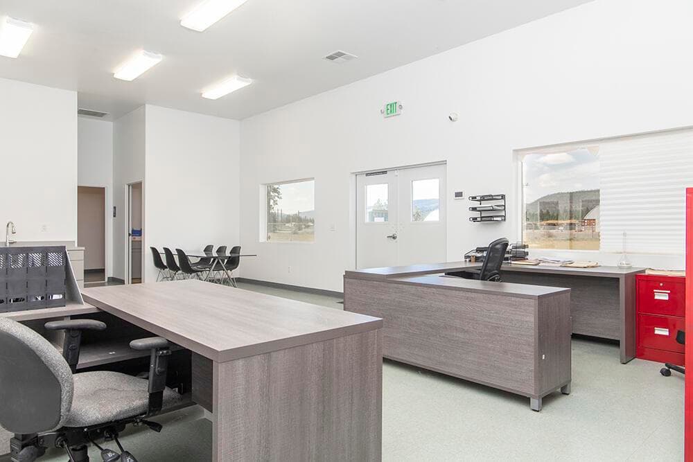 Photo of 30073 Redwood 4 of 36