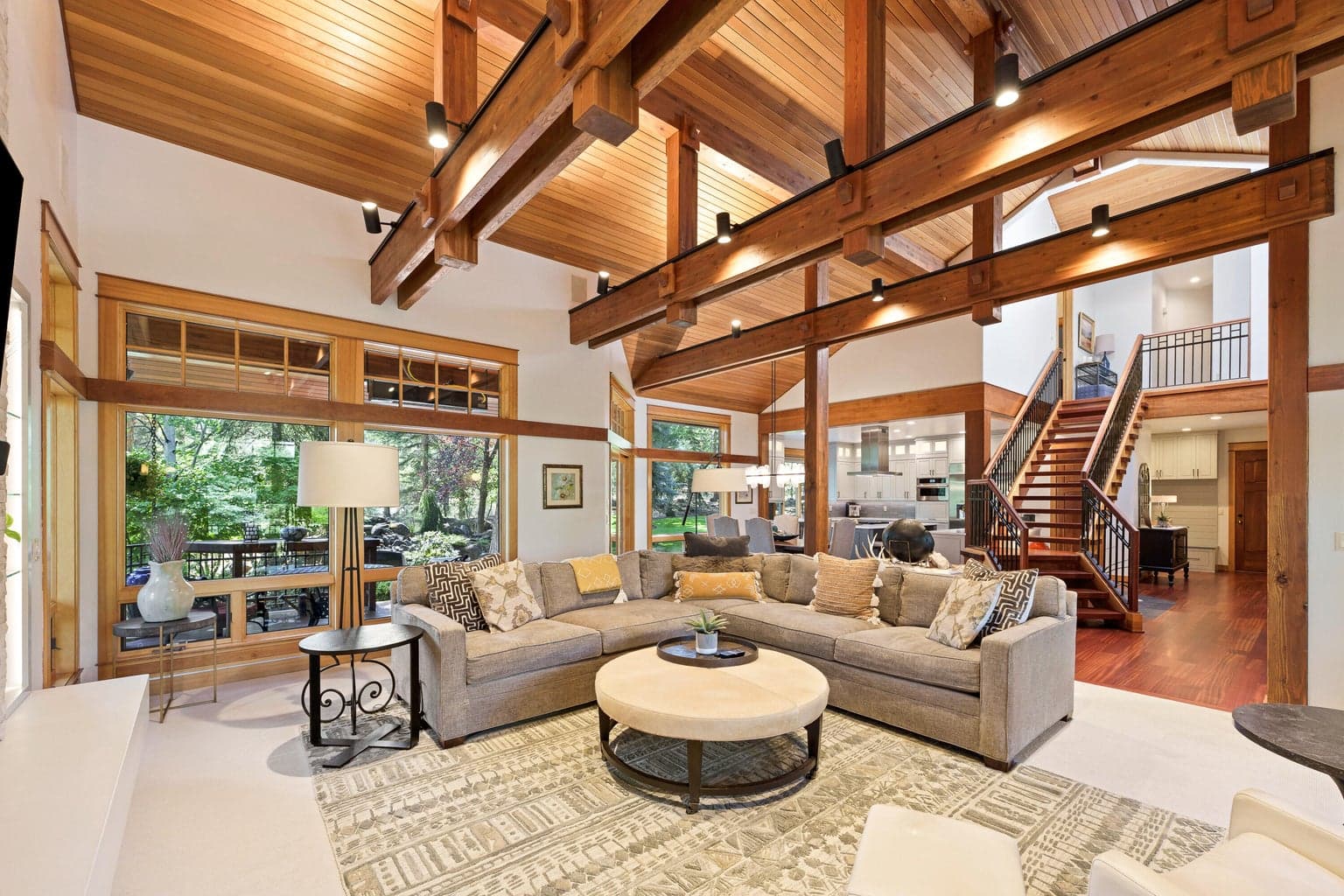 Photo of 2537 NW Champion Circle 15 of 81