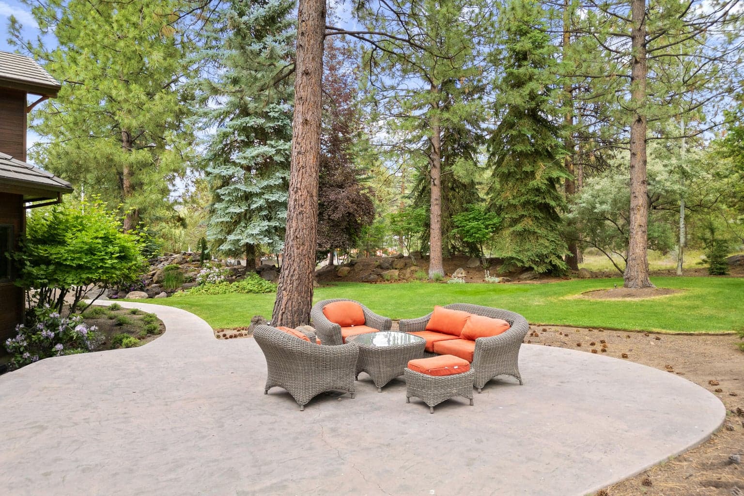 Photo of 2537 NW Champion Circle 71 of 81