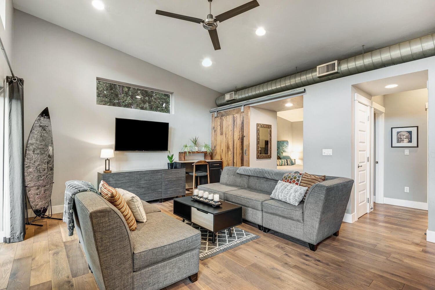 Photo of 1393 NW Newport Avenue 9 of 28