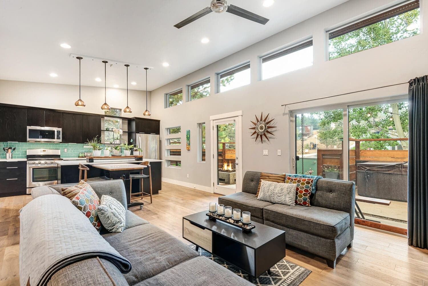 Photo of 1393 NW Newport Avenue 11 of 28