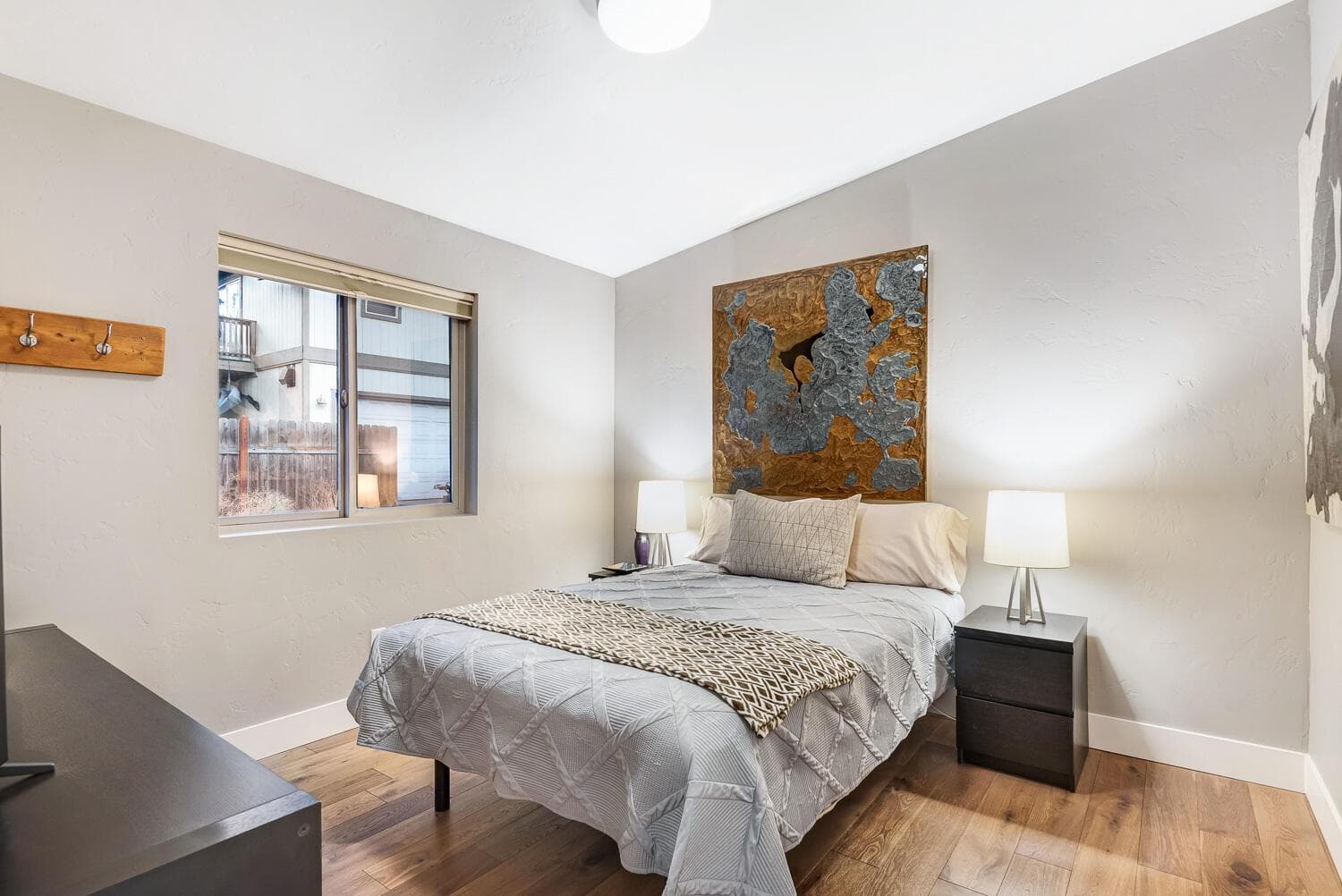 Photo of 1393 NW Newport Avenue 19 of 28