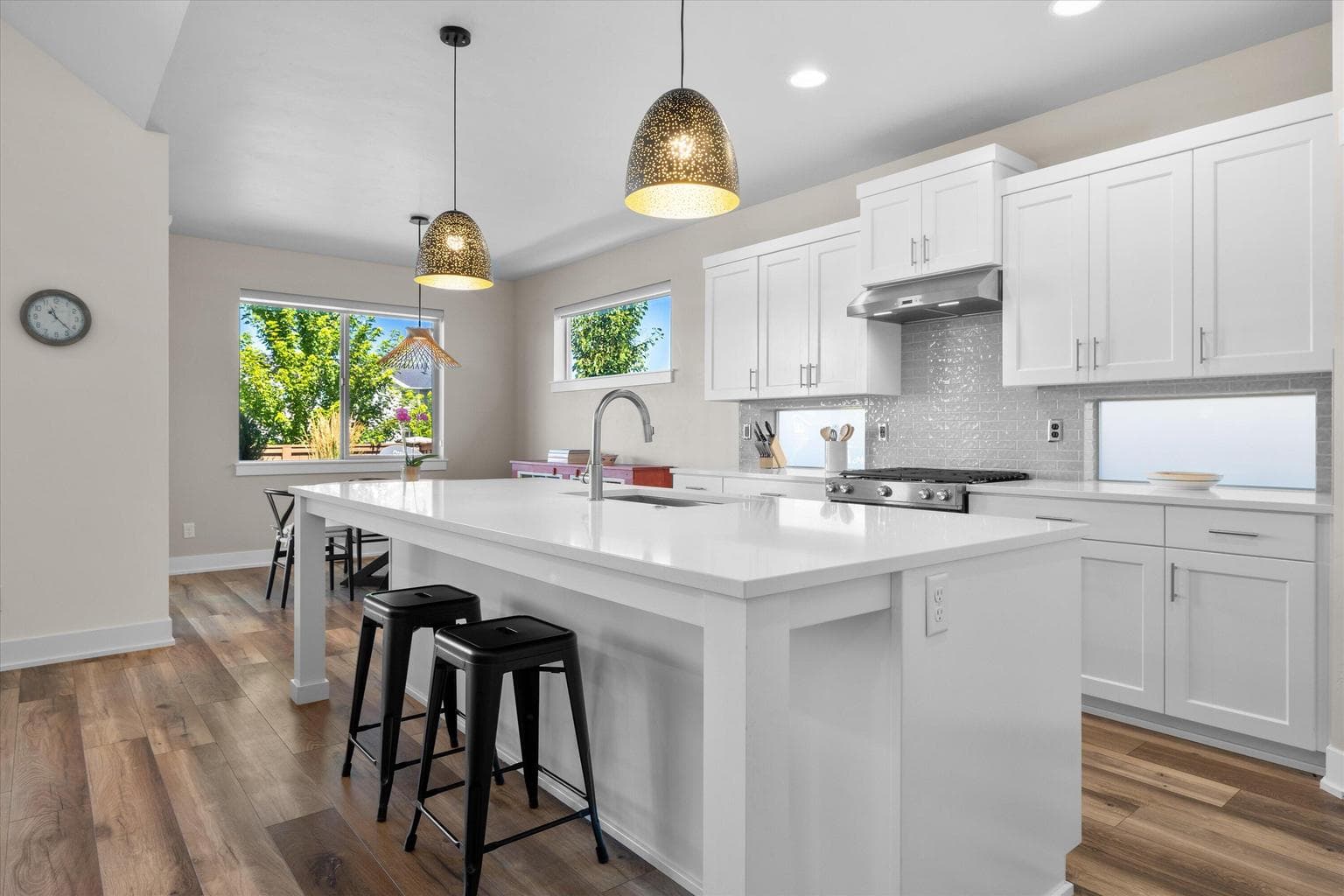 Photo of 3755 NE Oakside Loop 6 of 37