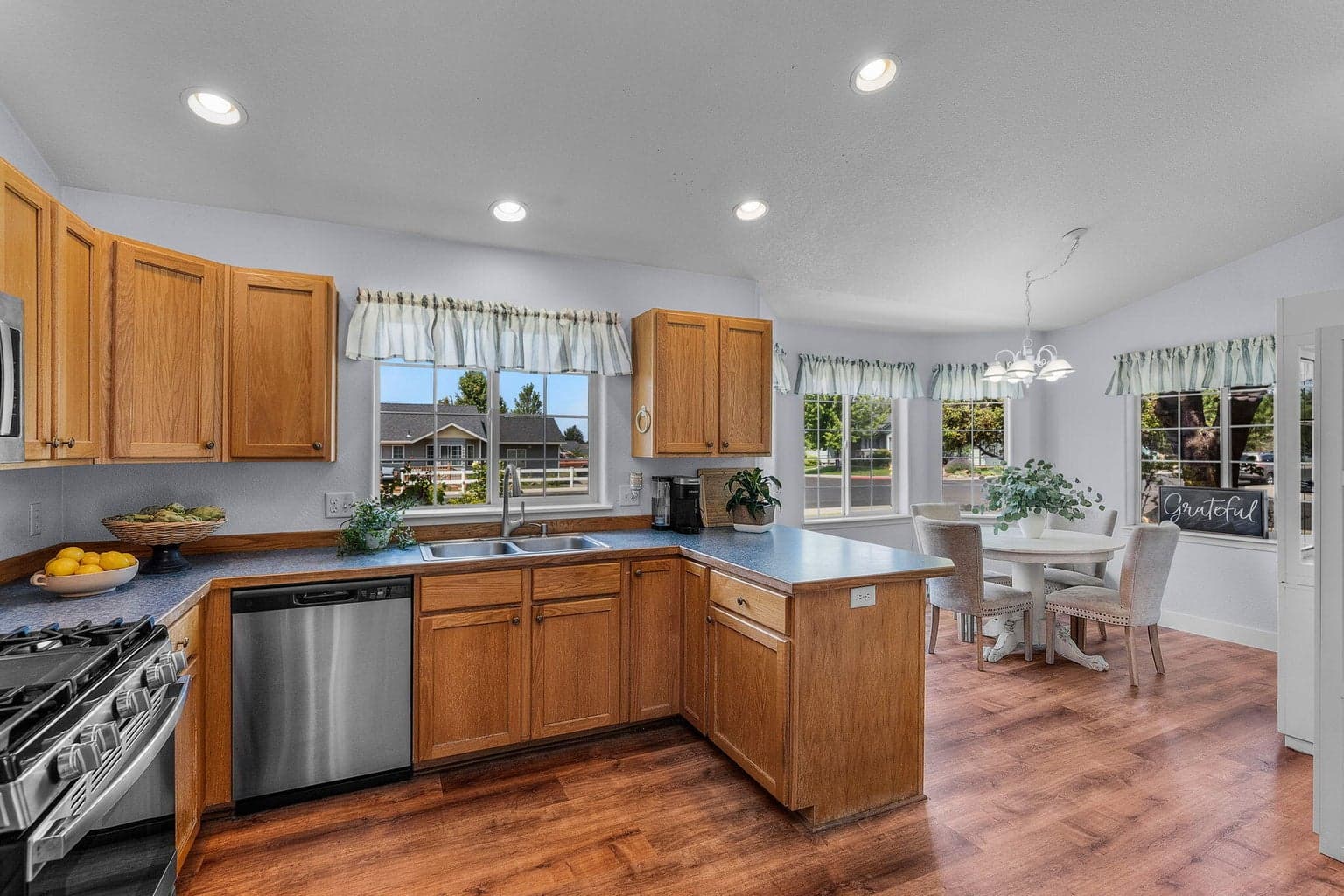 Photo of 2538 NW 15th Street 9 of 24