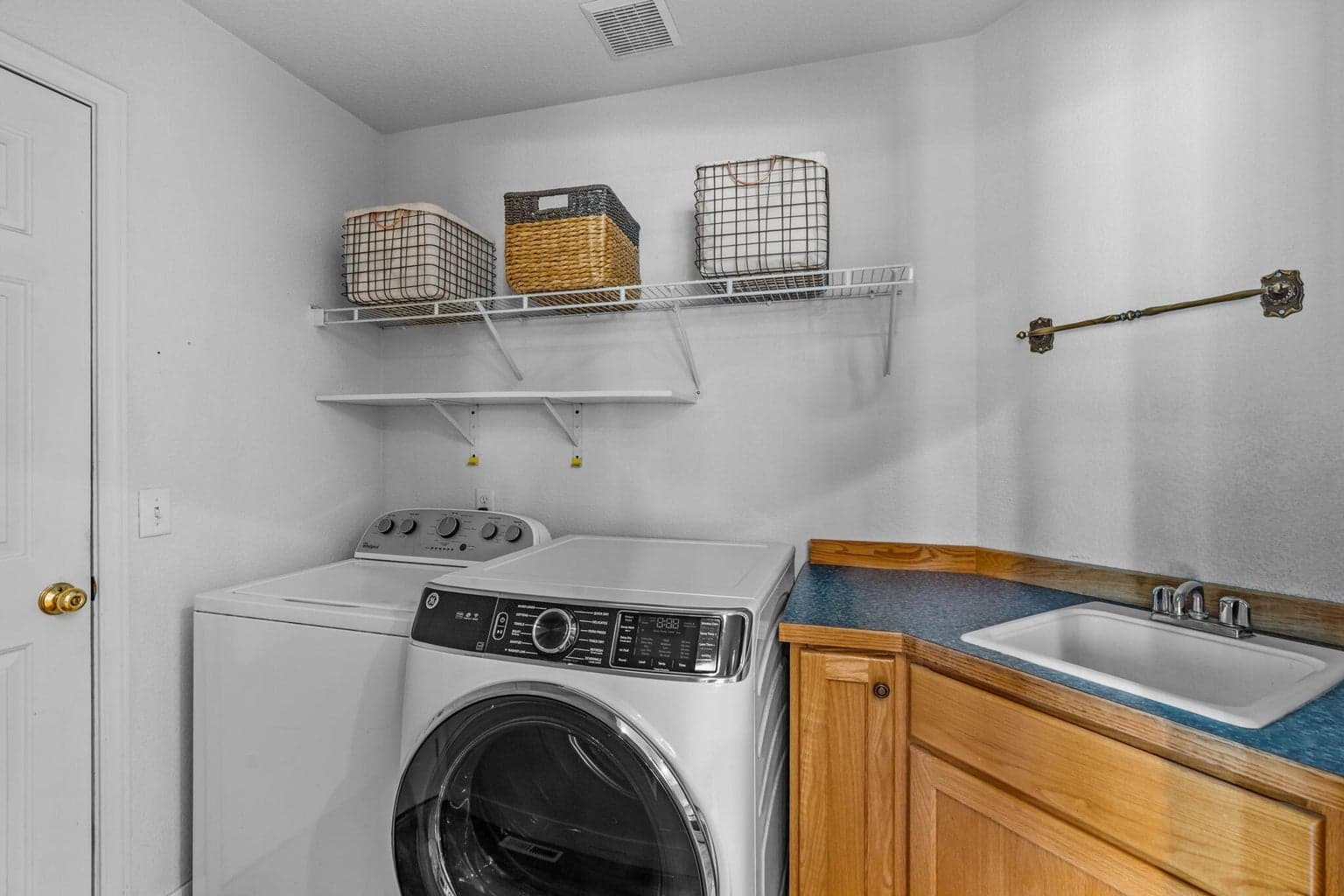 Photo of 2538 NW 15th Street 12 of 24