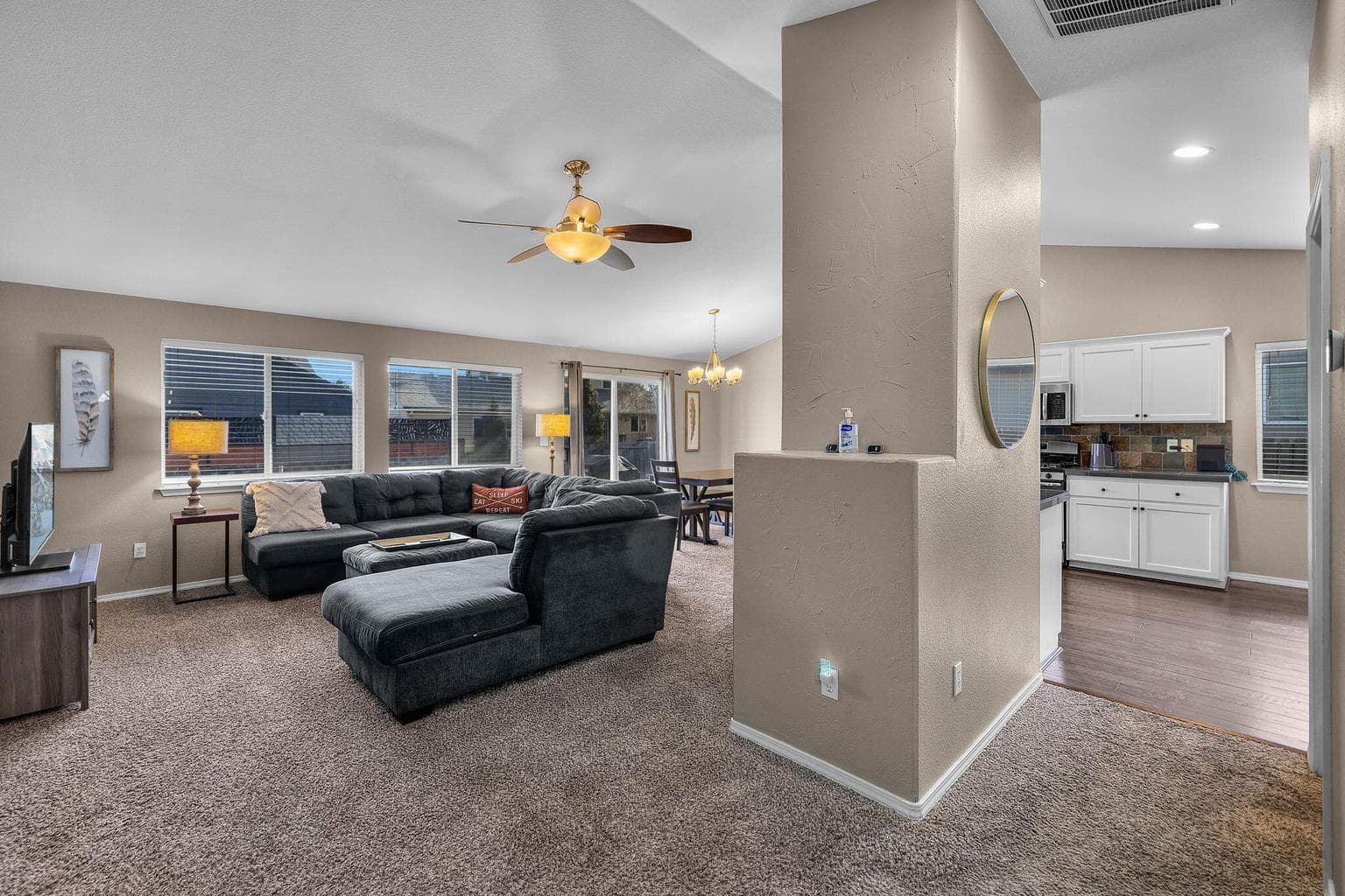 Photo of 61366 Stardrift Drive 7 of 30
