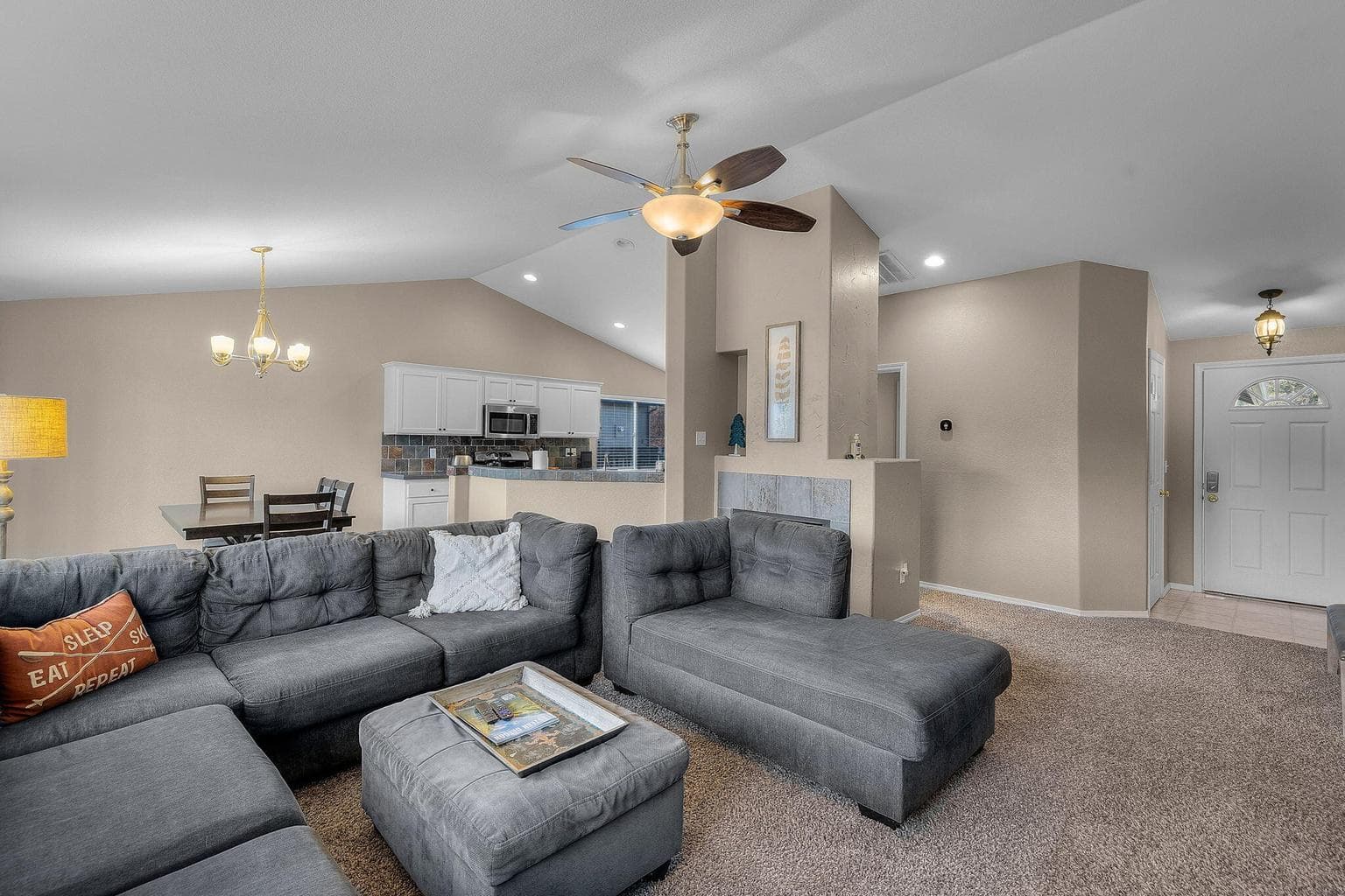 Photo of 61366 Stardrift Drive 10 of 30