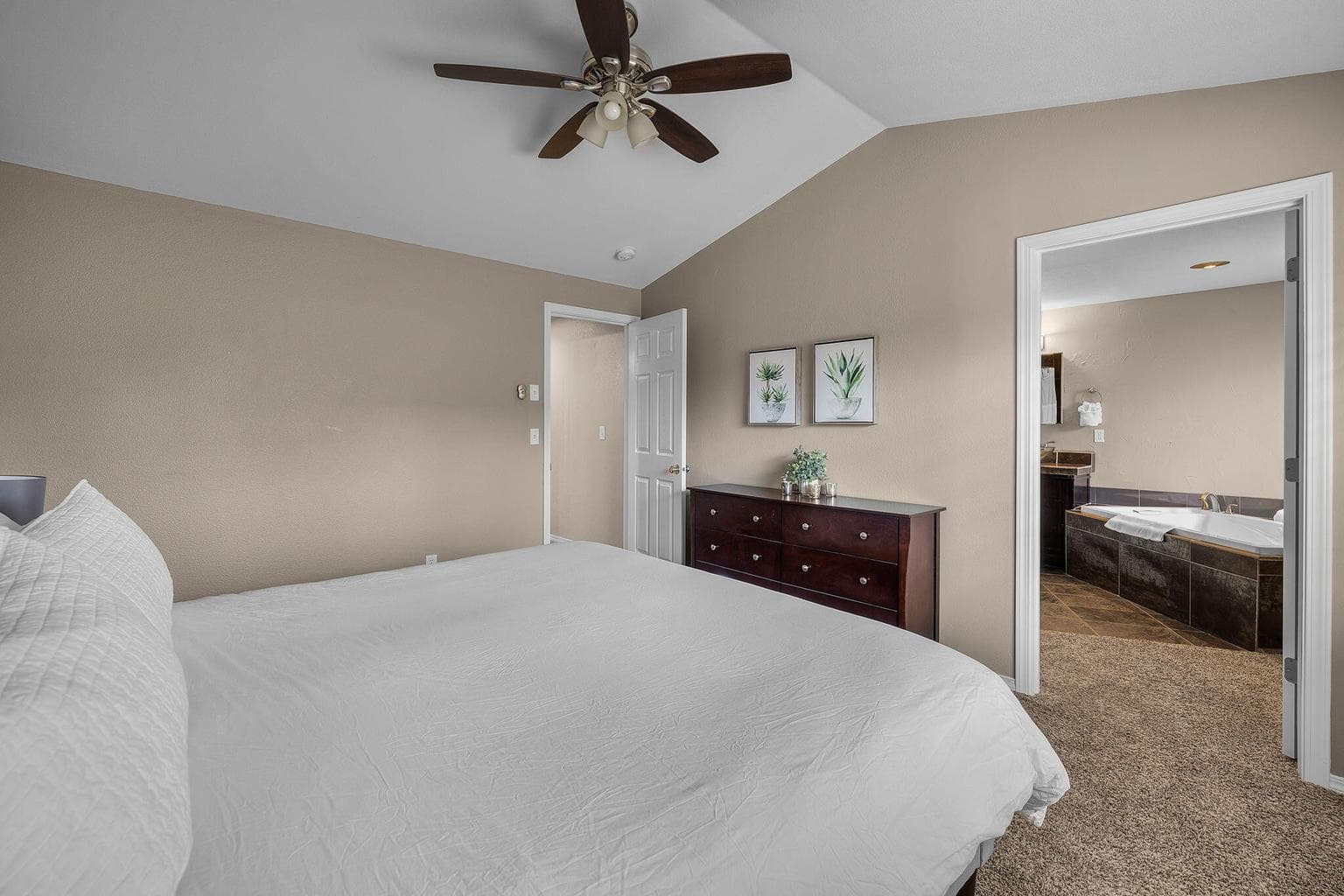 Photo of 61366 Stardrift Drive 18 of 30