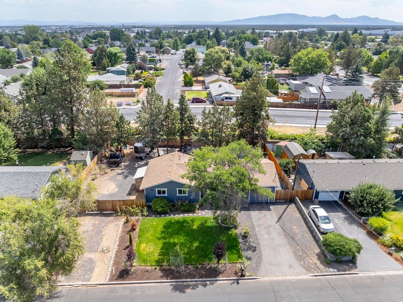 Photo of 3034 SW 28th Court 21 of 29