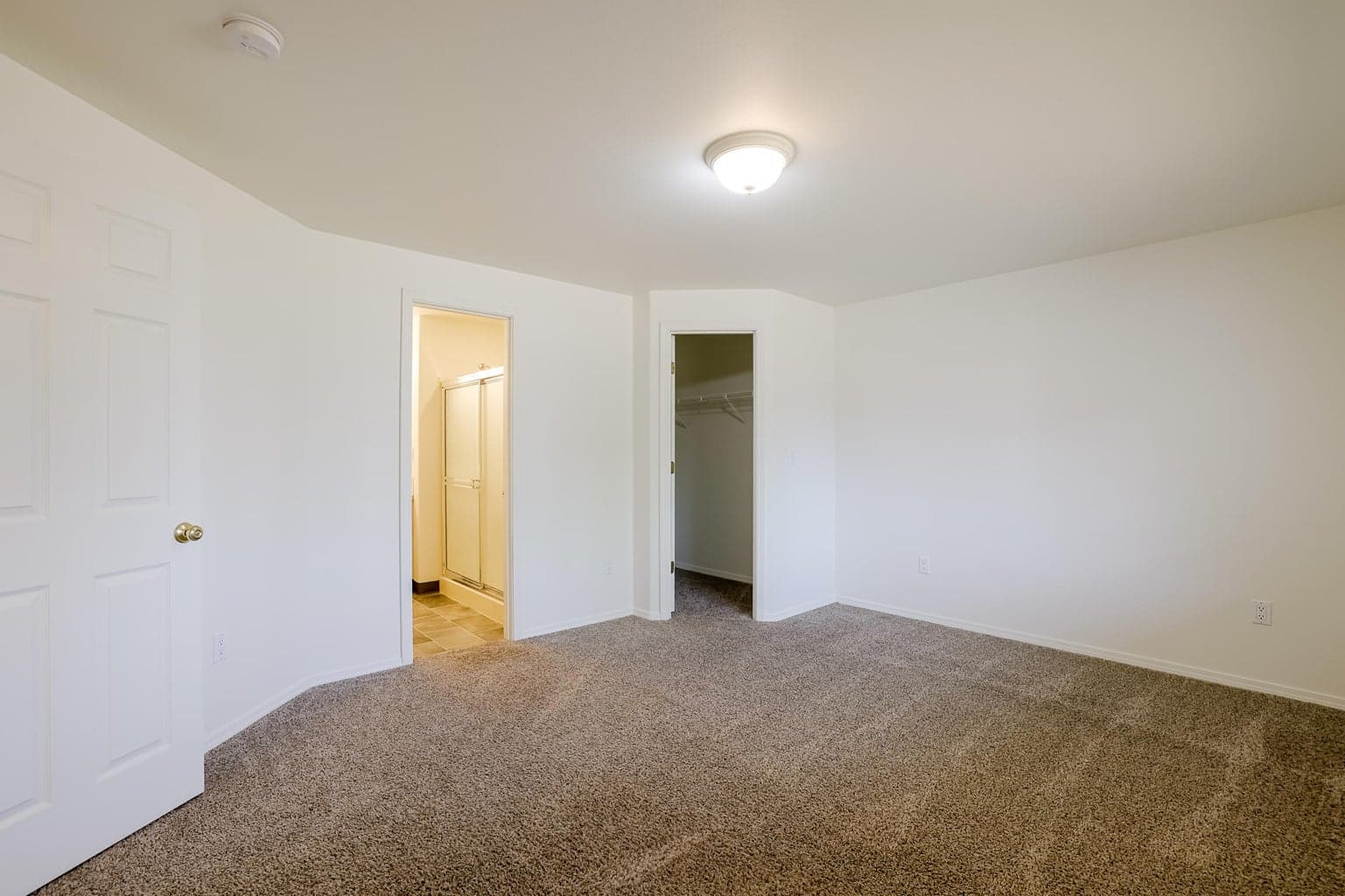 Photo of 2735 NE Faith Drive 15 of 41