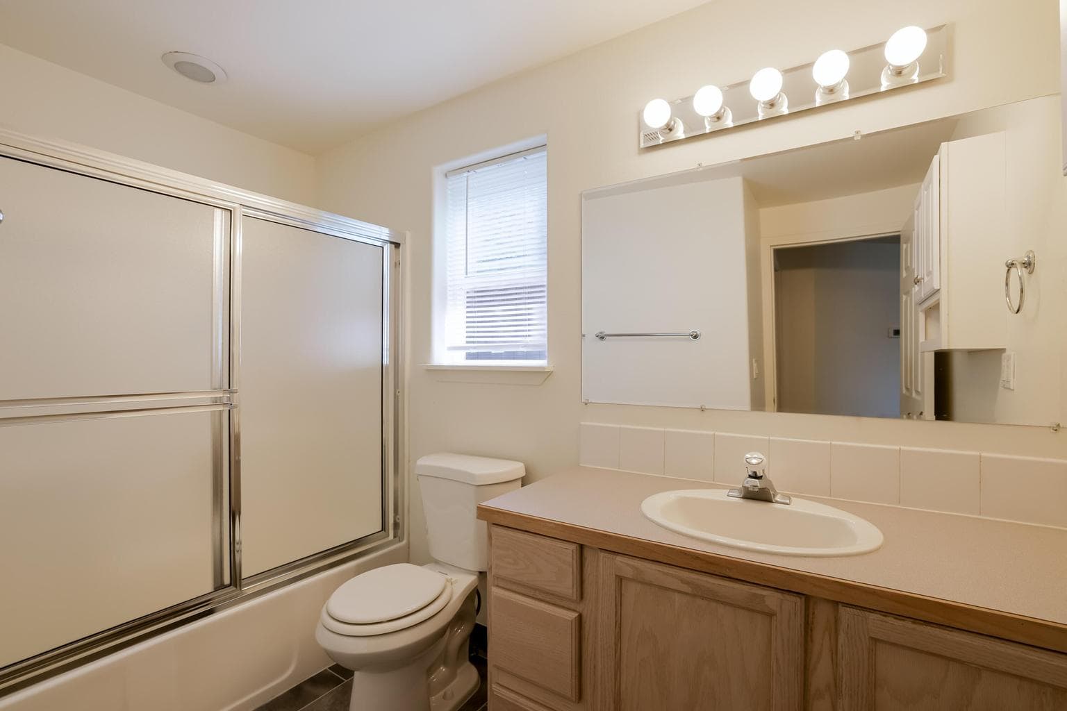 Photo of 2735 NE Faith Drive 23 of 41
