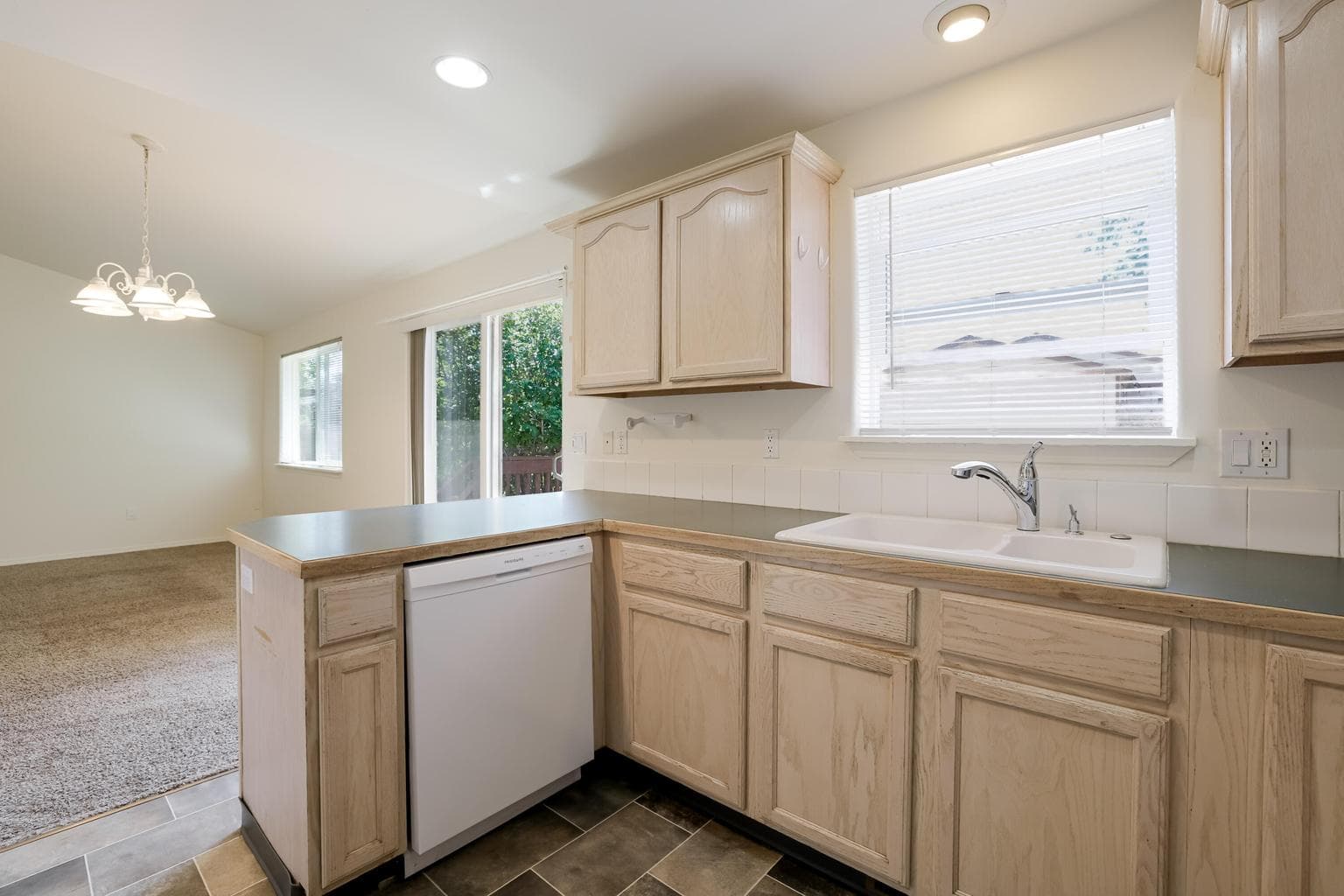 Photo of 2735 NE Faith Drive 10 of 41
