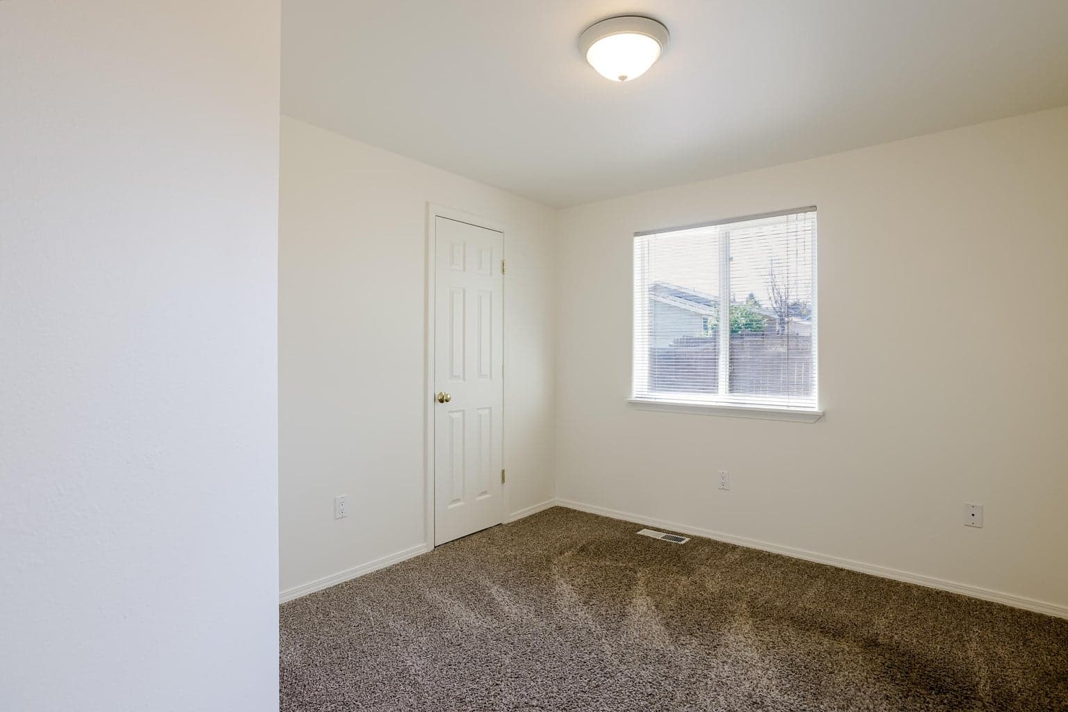 Photo of 2735 NE Faith Drive 24 of 41