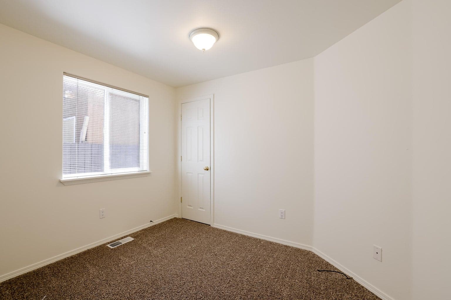 Photo of 2735 NE Faith Drive 26 of 41