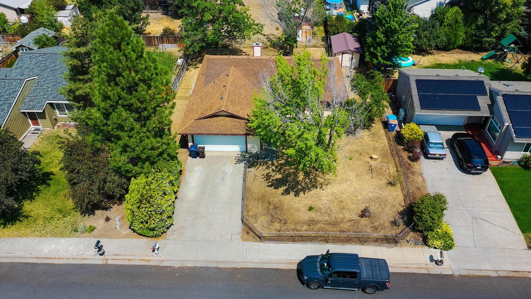 Photo of 2425 SW Glacier Avenue 26 of 27