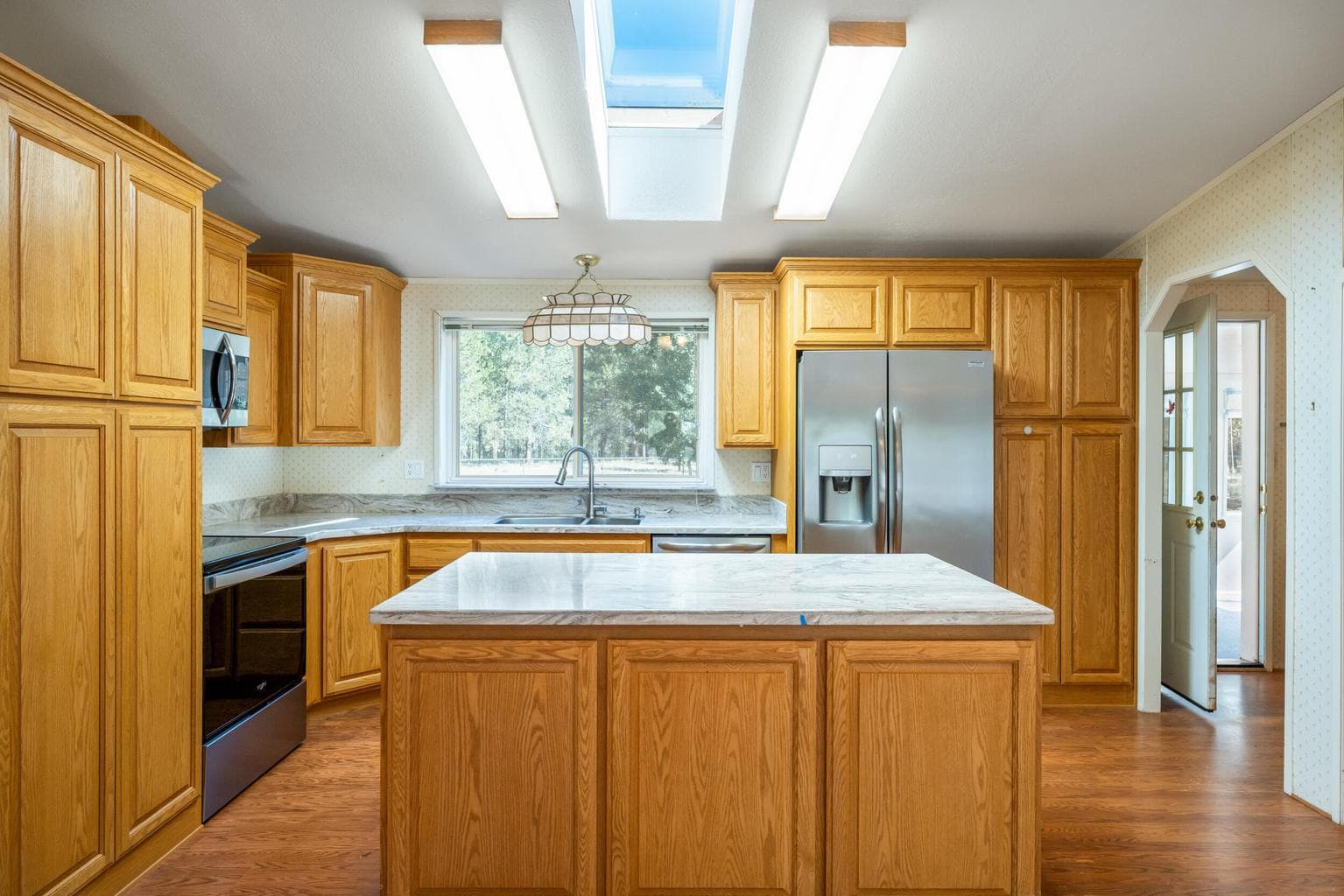 Ample Pantrys and Cabinets