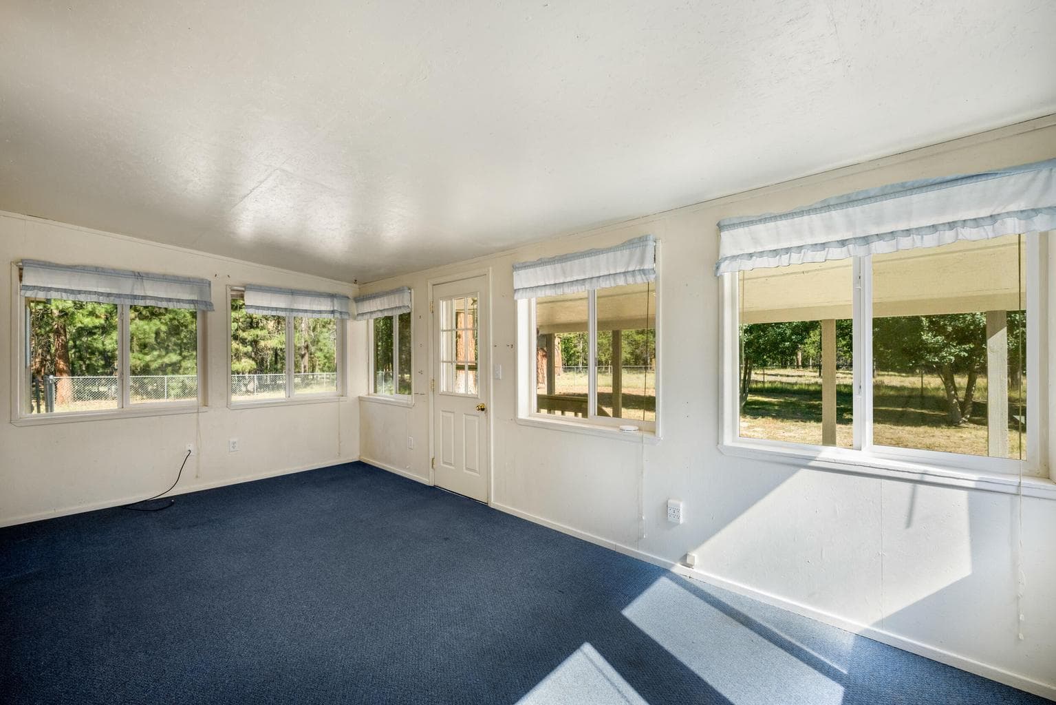 Photo of 153354 Hackamore Lane 31 of 37