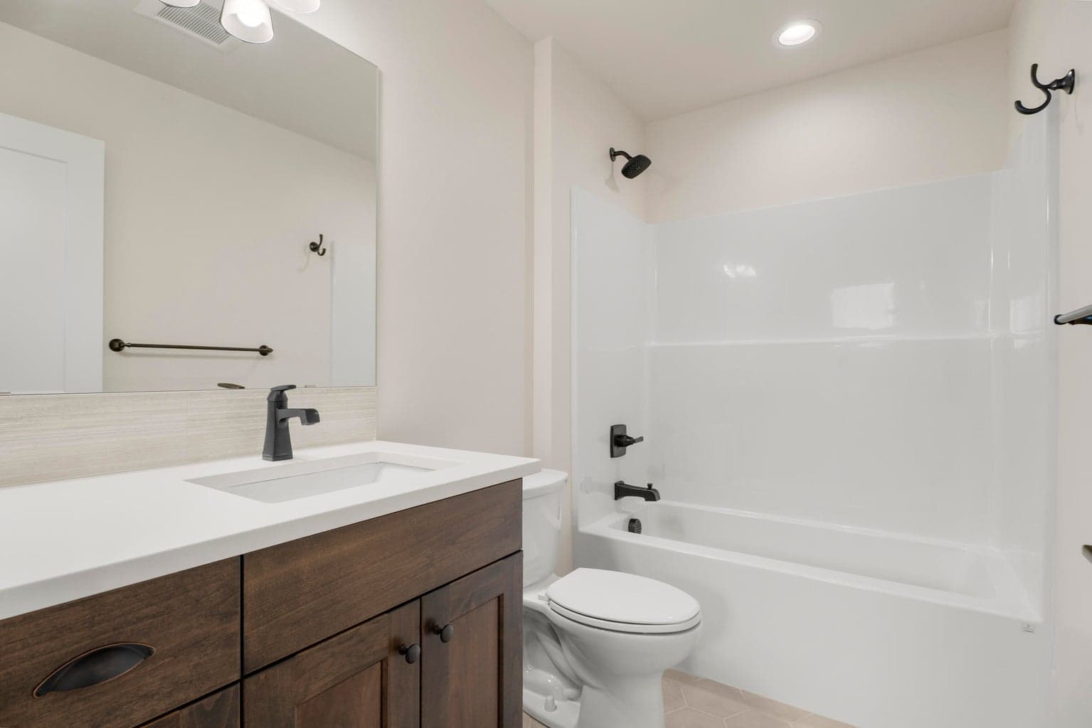 Photo of 3913 SW Coyote Avenue 18 of 20