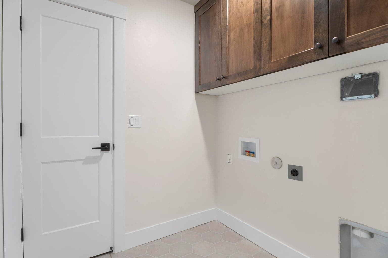 Photo of 3913 SW Coyote Avenue 19 of 20