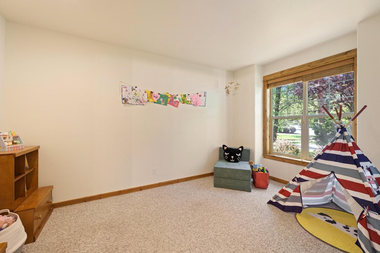 Den/office off entry