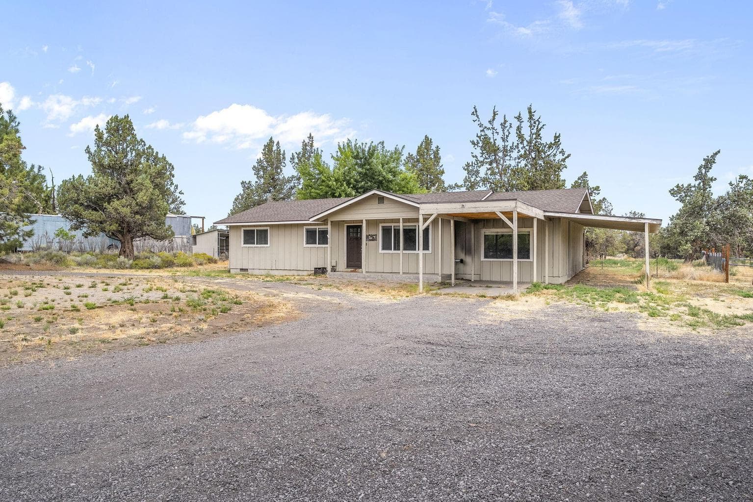 Photo of 22940 Lariat Lane 7 of 38