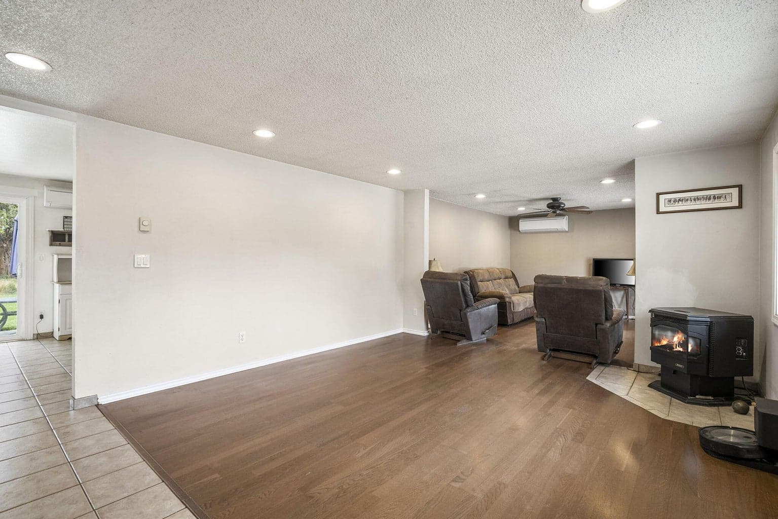 Photo of 22940 Lariat Lane 10 of 38