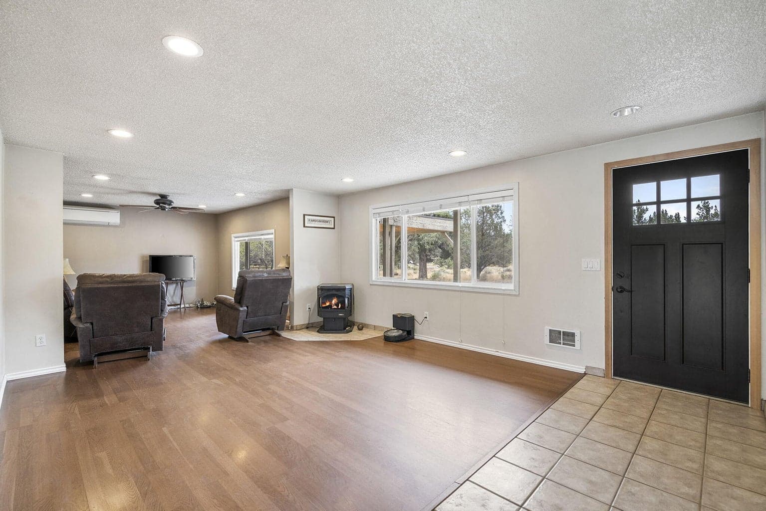 Photo of 22940 Lariat Lane 8 of 38