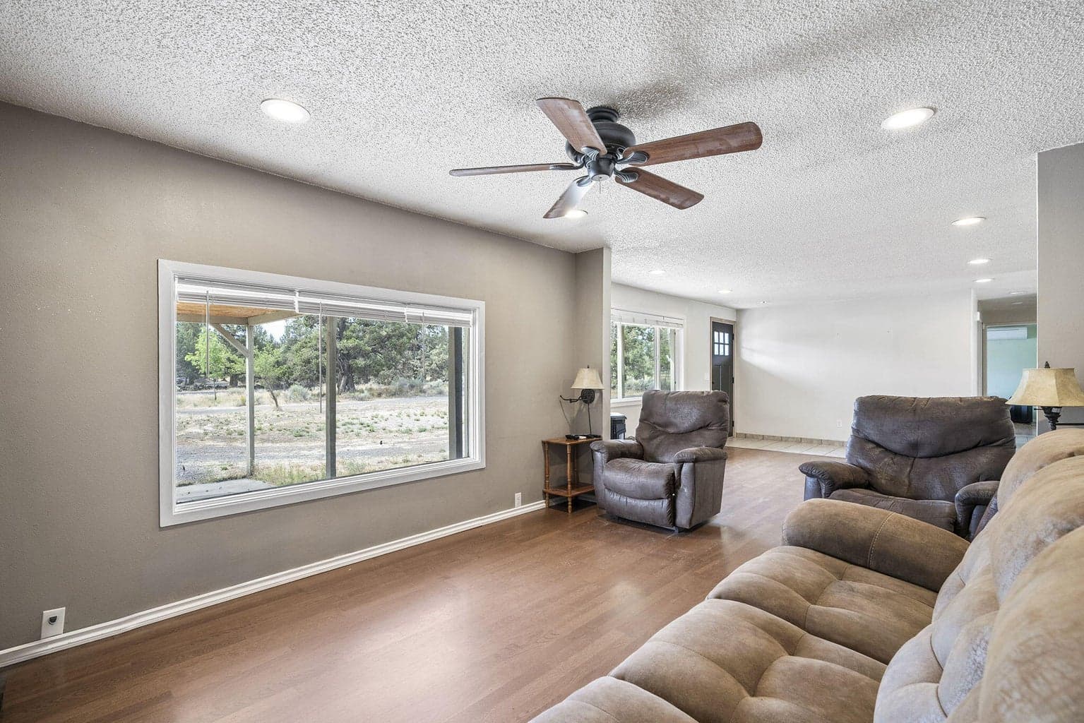 Photo of 22940 Lariat Lane 12 of 38