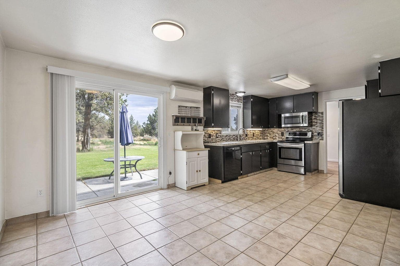 Photo of 22940 Lariat Lane 13 of 38