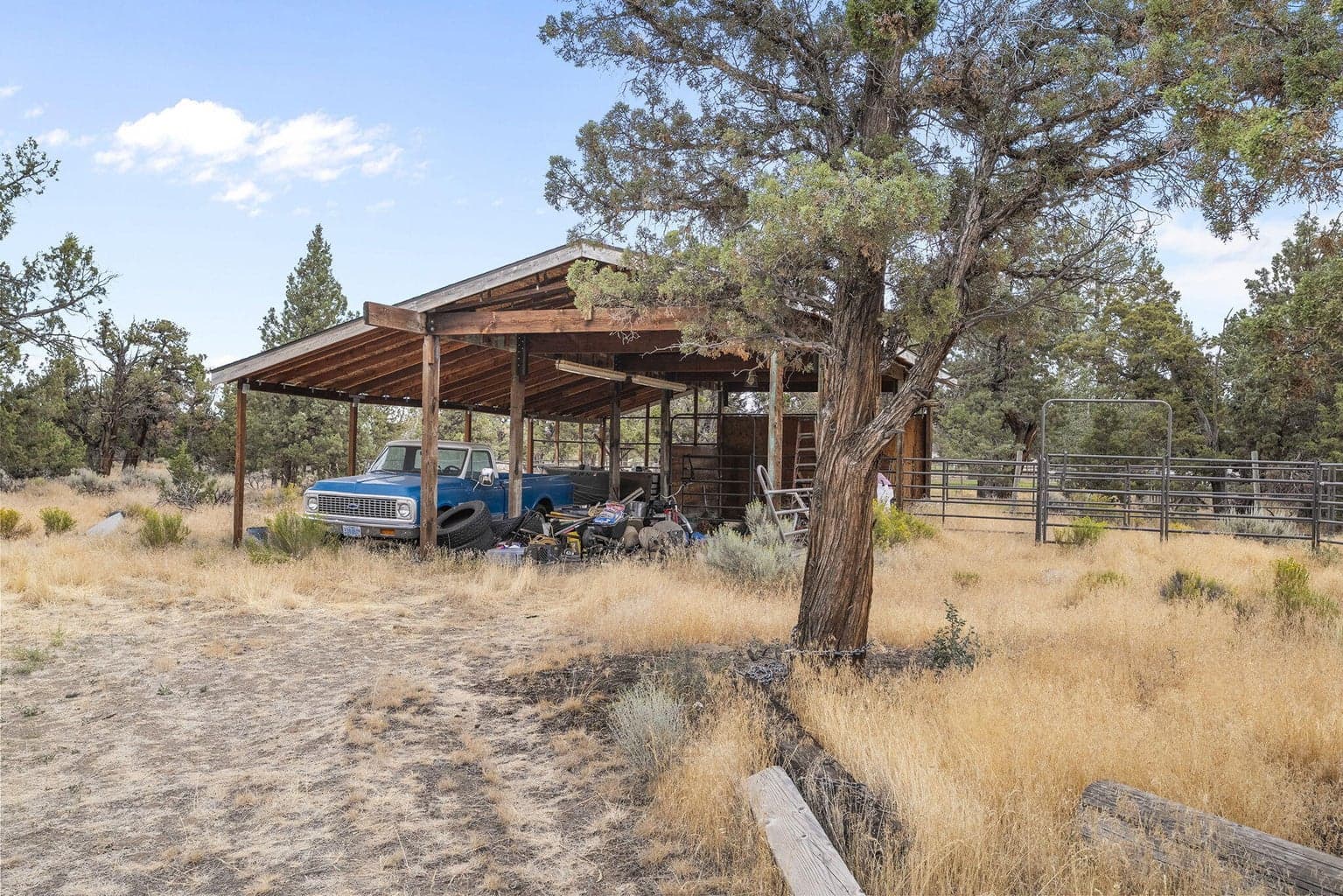 Photo of 22940 Lariat Lane 29 of 38