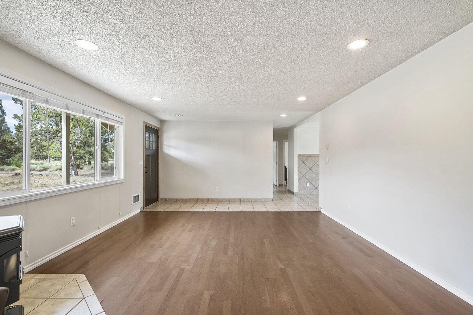 Photo of 22940 Lariat Lane 9 of 38