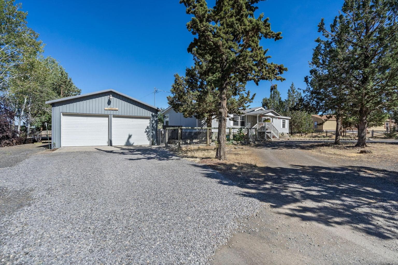 Photo of 5542 Davis 5 of 46