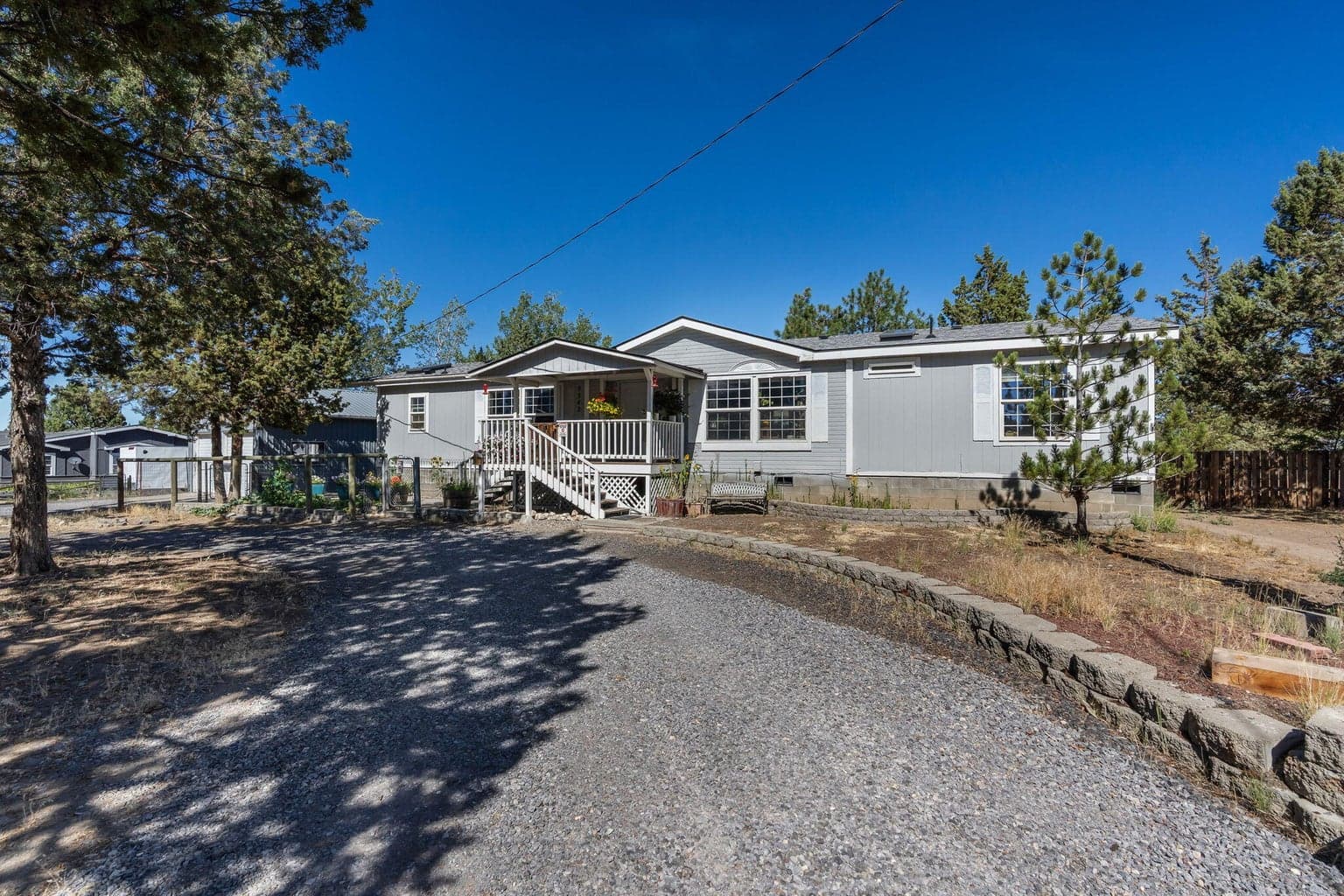 Photo of 5542 Davis 2 of 46