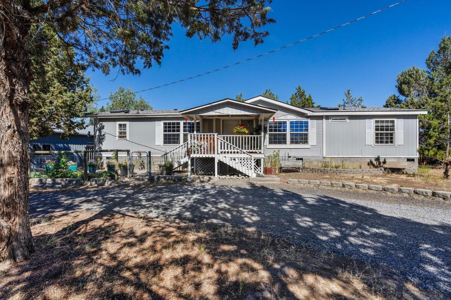 Photo of 5542 Davis 1 of 46