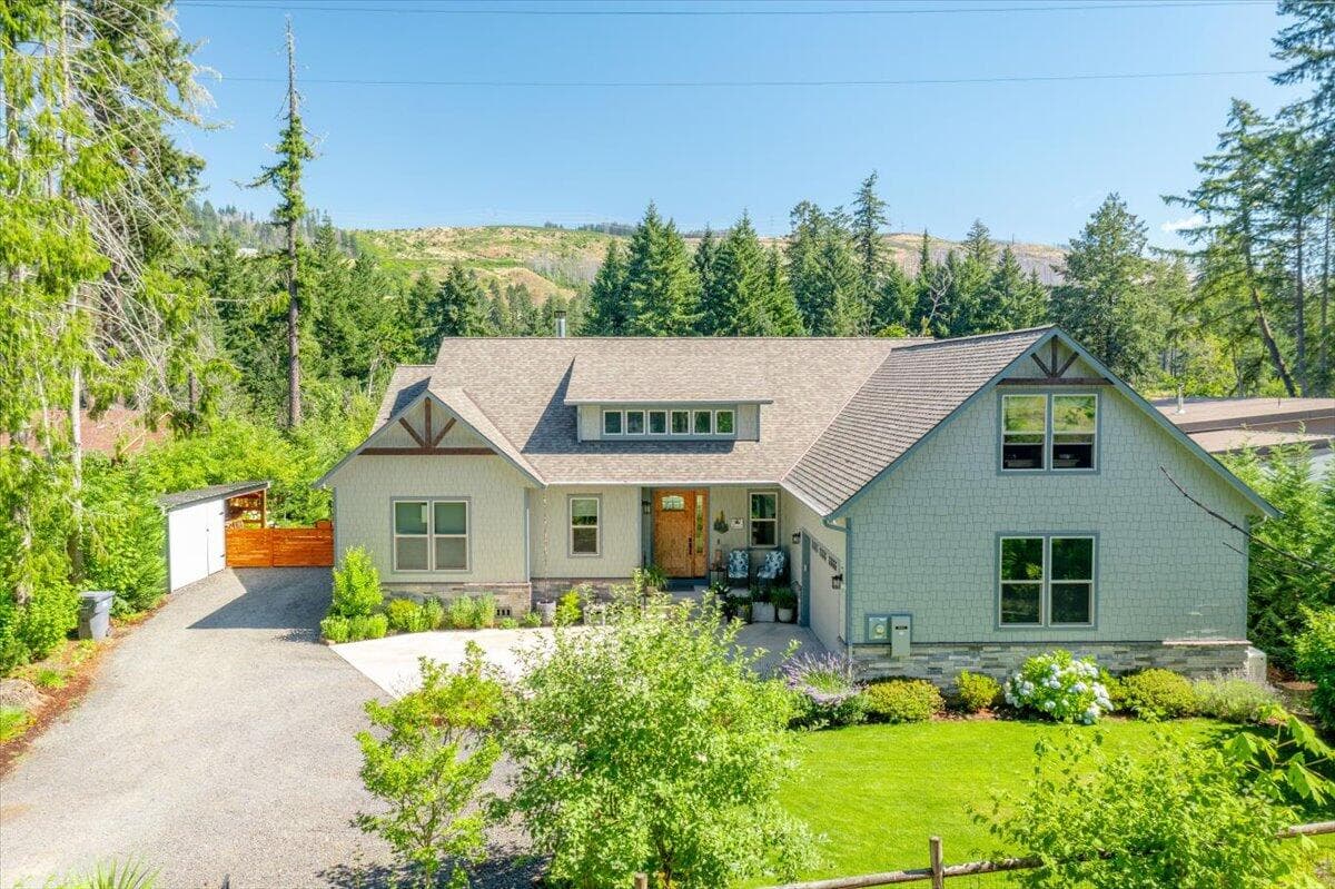 Photo of 23757 Santiam 1 of 48