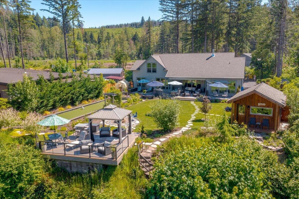 Photo of 23757 Santiam 3 of 48