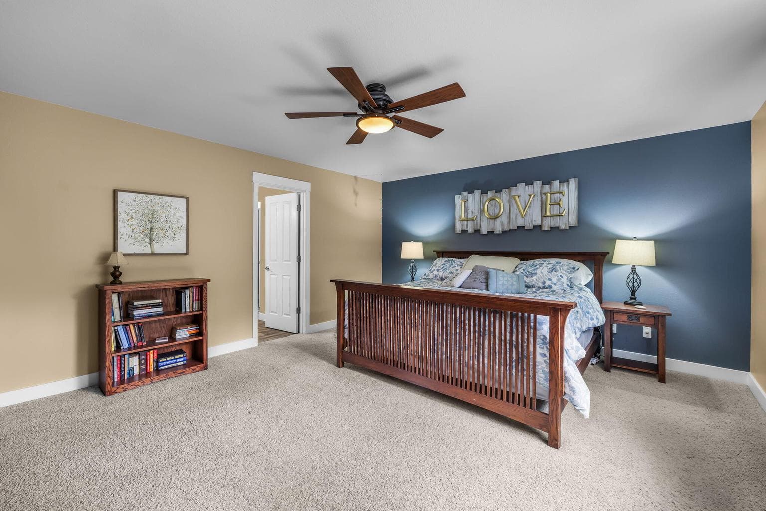 Photo of 400 NW Flagline Drive 33 of 72