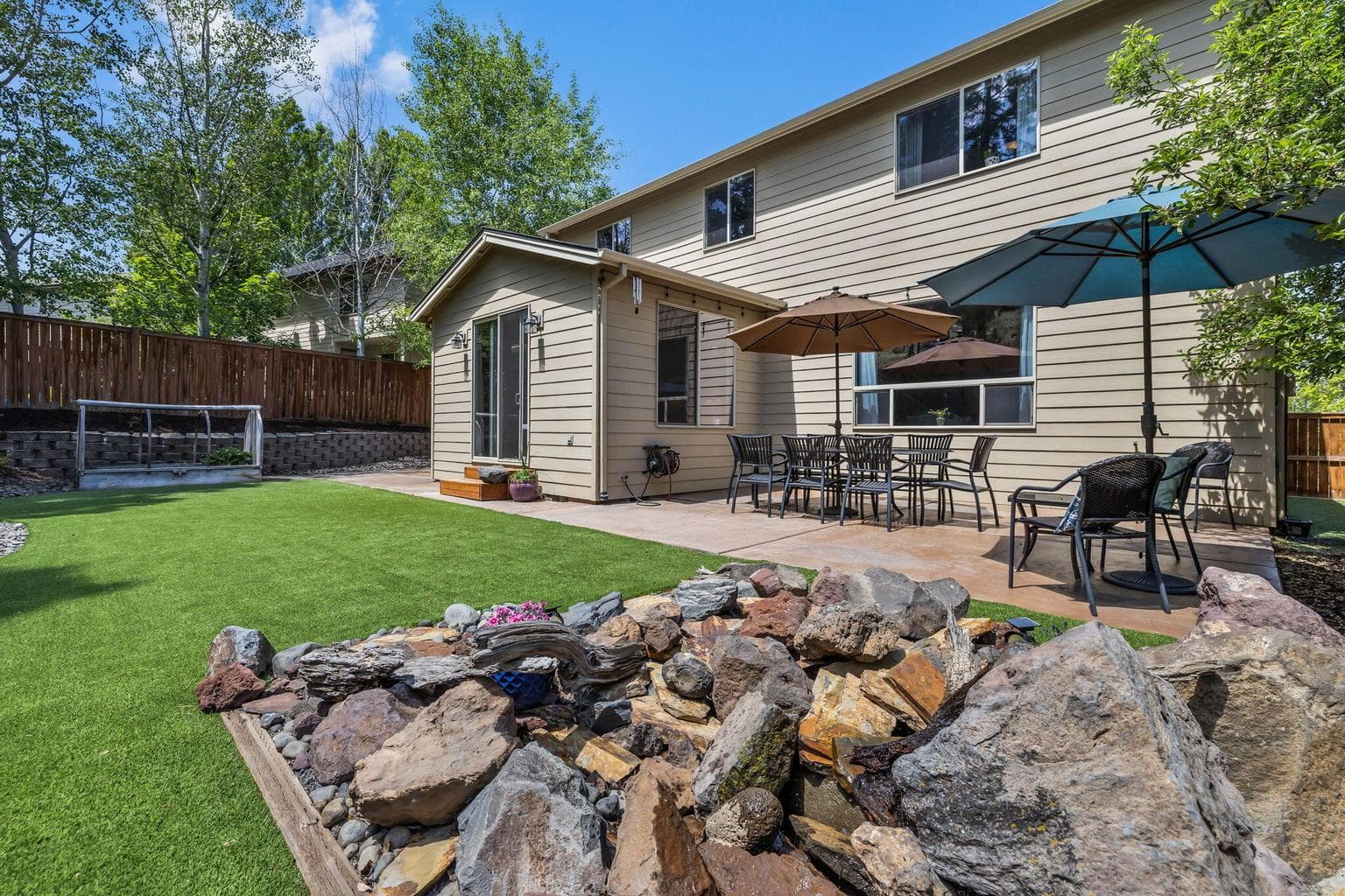 Photo of 400 NW Flagline Drive 56 of 72