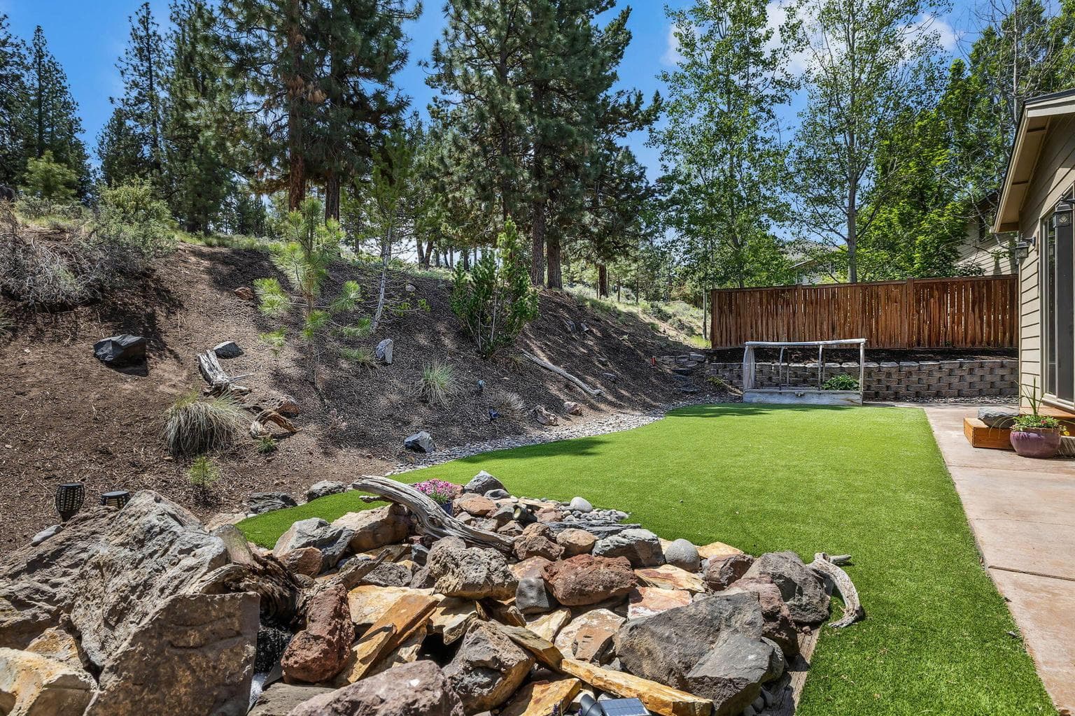 Photo of 400 NW Flagline Drive 57 of 72